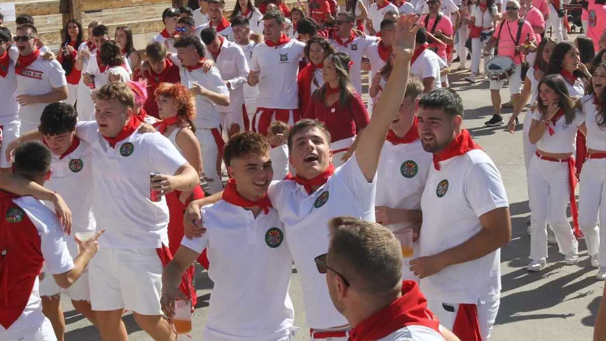 Fotos Cohete Fiestas de Cortes 2025 (20)