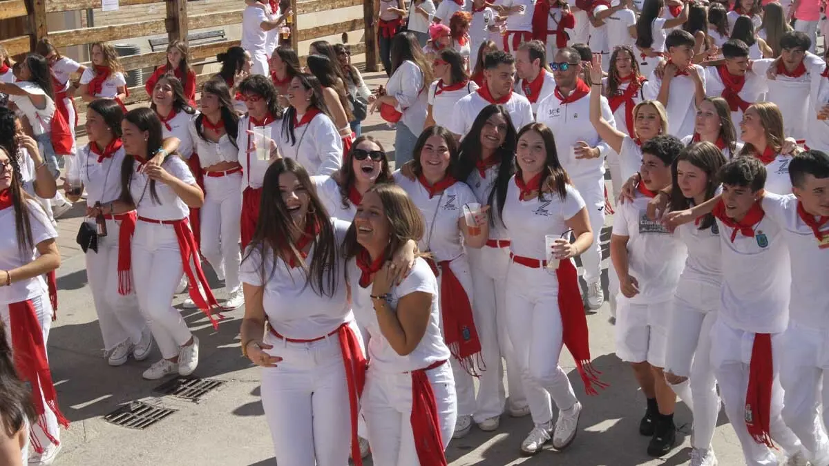 Fotos Cohete Fiestas de Cortes 2025 (21)