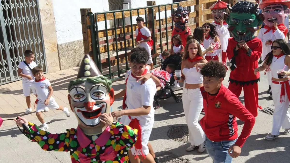 Fotos Cohete Fiestas de Cortes 2025 (22)