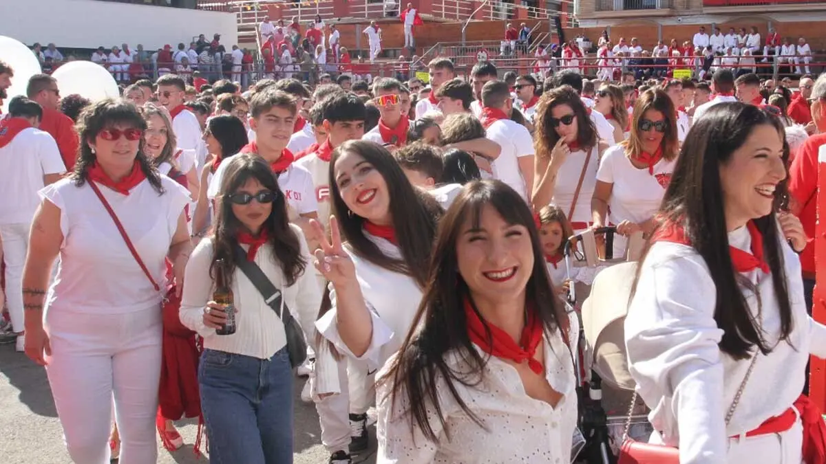 Fotos Cohete Fiestas de Cortes 2025 (25)