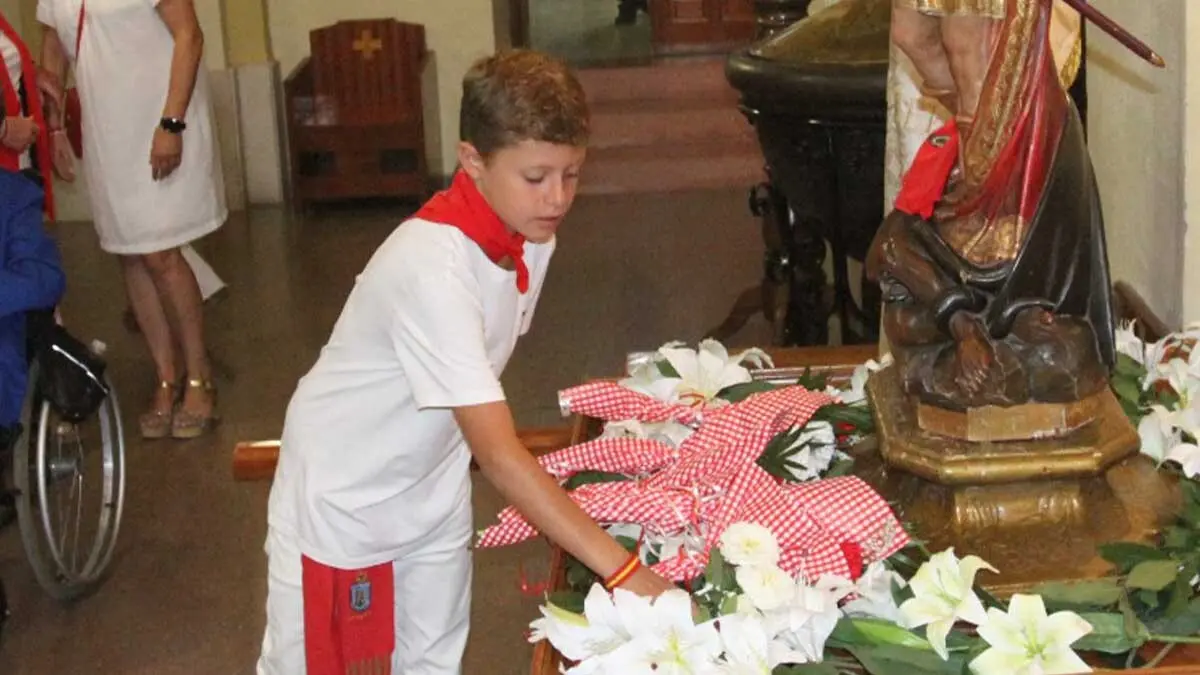 Fotos Día del paloteado chiqui y del niño. Fiestas de Cortes 2025 (27)