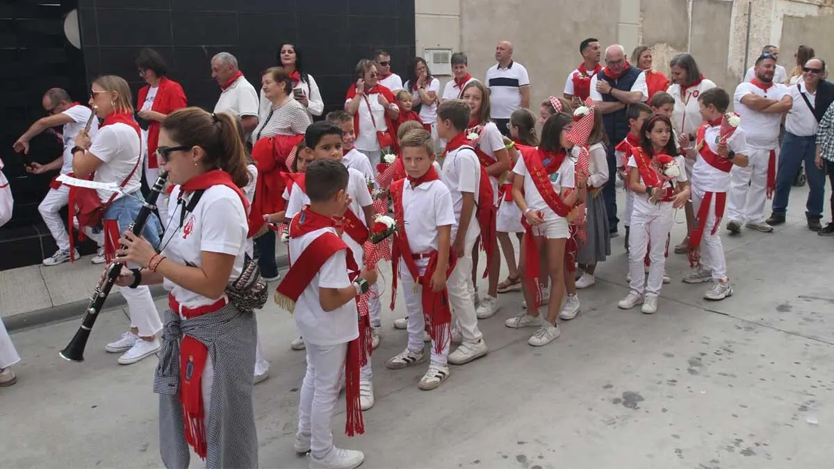 Fotos Día del paloteado chiqui y del niño. Fiestas de Cortes 2025 (40)