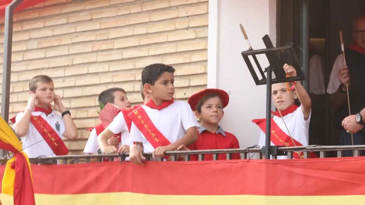 Fotos Día del paloteado chiqui y del niño. Fiestas de Cortes 2025 (44)