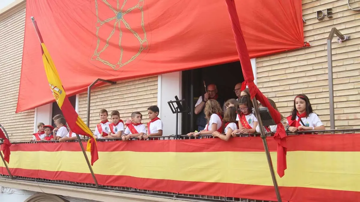 Fotos Día del paloteado chiqui y del niño. Fiestas de Cortes 2025 (45)