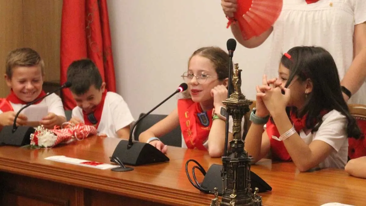 Fotos Día del paloteado chiqui y del niño. Fiestas de Cortes 2025 (50)