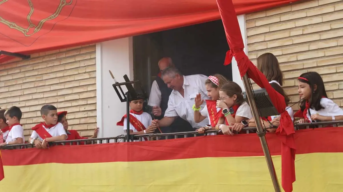 Fotos Día del paloteado chiqui y del niño. Fiestas de Cortes 2025 (49)