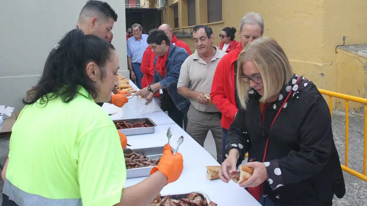 Fotos Día del paloteado chiqui y del niño. Fiestas de Cortes 2025 (58)