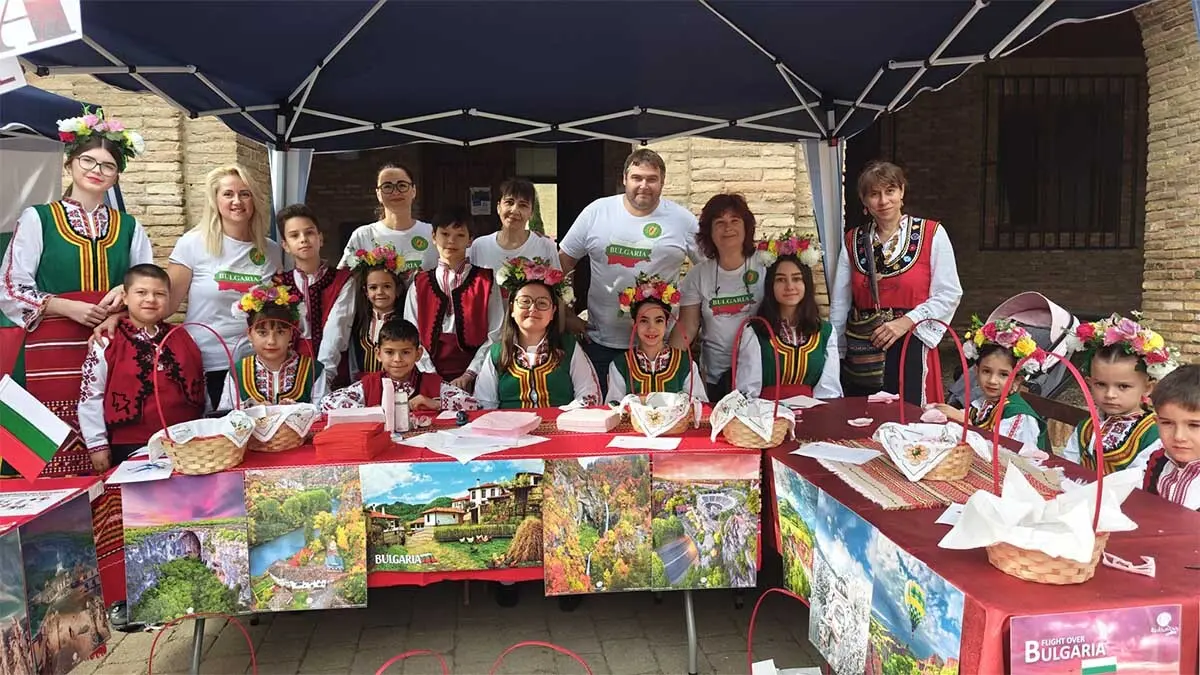 Fotos Encuentro Multicultural Villfranca 28-9-25 (8)
