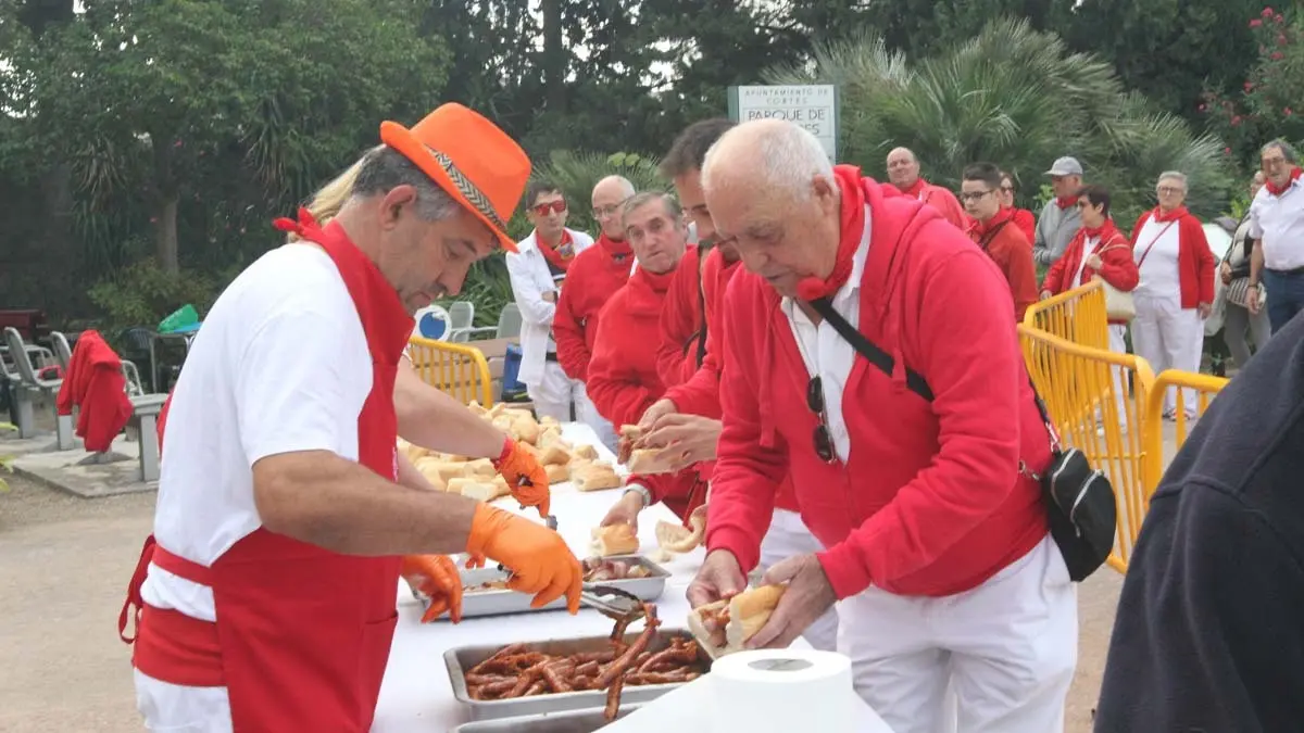 Fotos Día de los Abuelos. Fiestas de Cortes. 30-9-25 (4)