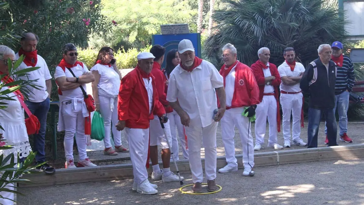 Fotos Día de los Abuelos. Fiestas de Cortes. 30-9-25 (25)