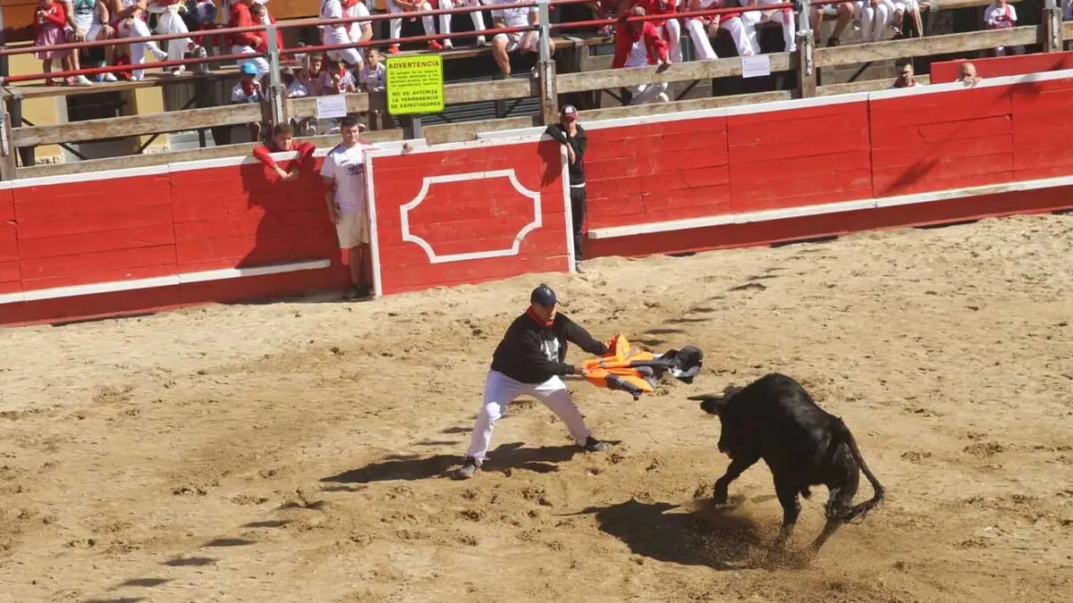 Fotos Fiestas de Cortes 1-10-25 (20)