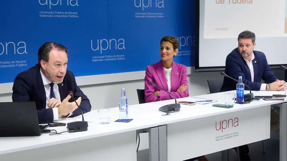 El rector de la UPNA, Ramón Gonzalo, presenta los detalles de la modificación del PSIS de la UPNA en Tudela