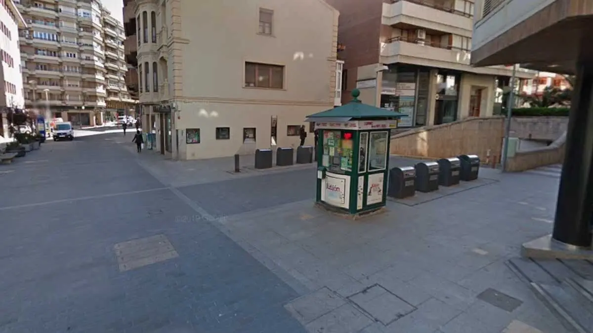 Puesto de la ONCE en calle Gaztambide Carrera de Tudela