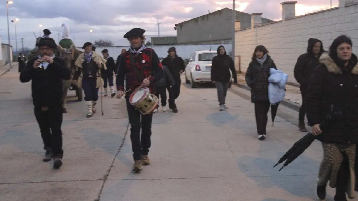 Olentzero en Bu&ntilde;uel 2025 (3)