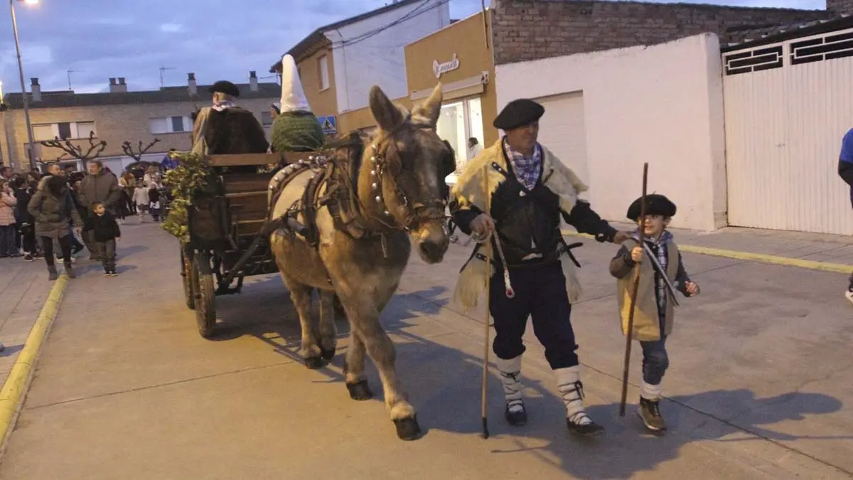 Olentzero en Bu&ntilde;uel 2025 (6)