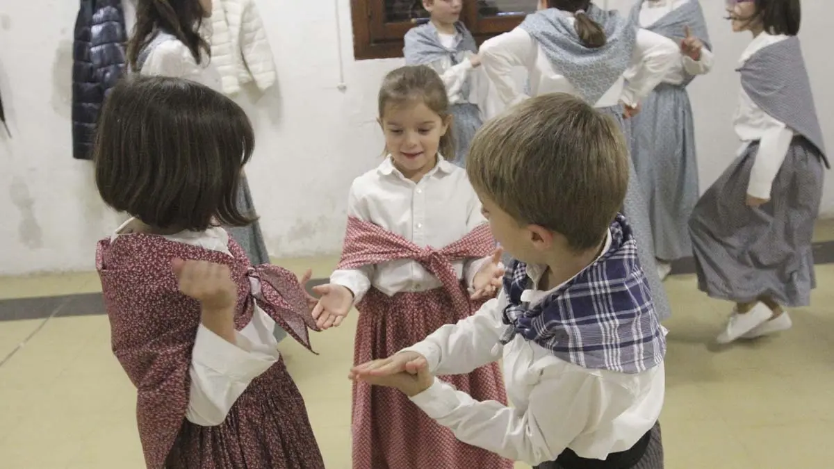 Danzas Yona. Cortes (8)