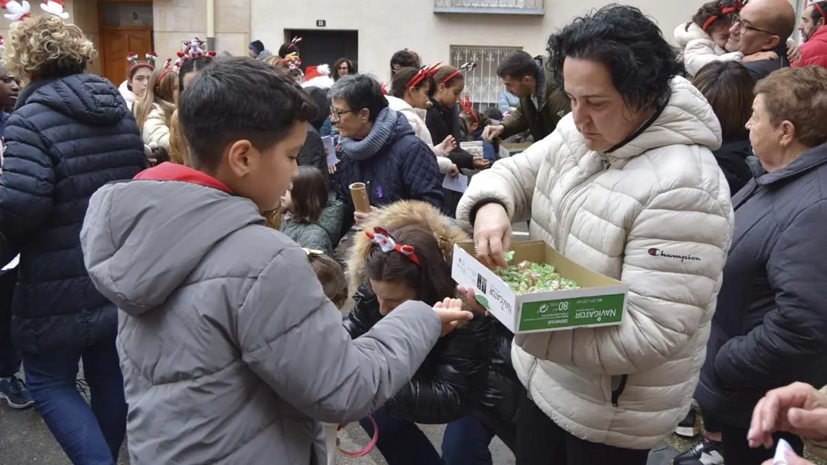 Visita del Olentzero a Cabanillas 2025 (6)