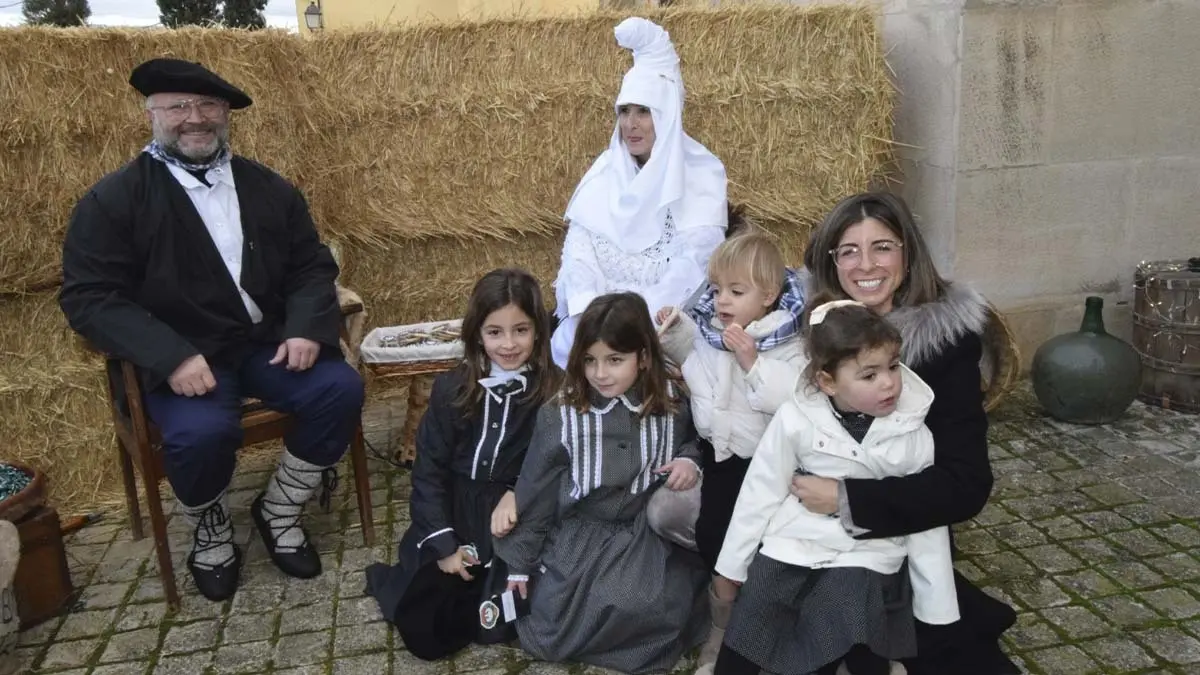 Visita del Olentzero a Cabanillas 2025 (18)