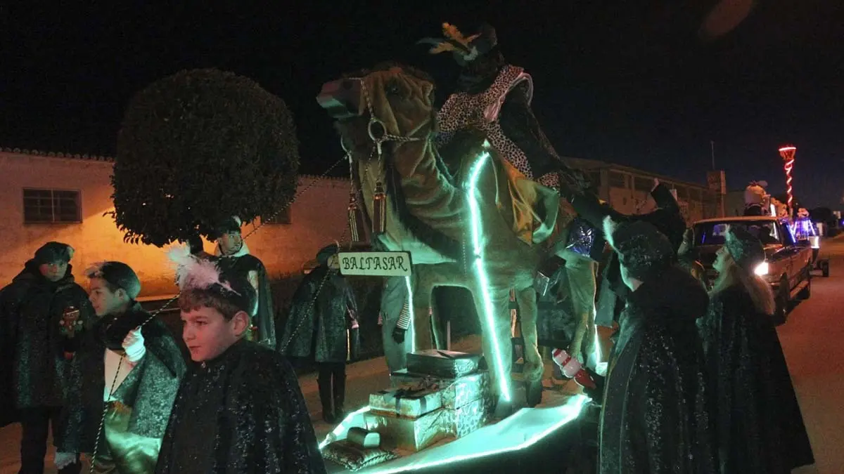 Reyes Magos 2026 en Bu&ntilde;uel (2)
