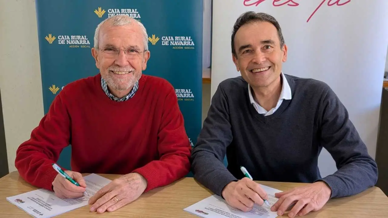 Villajavier firma un convenio con Acci&oacute;n Social de Caja Rural de Navarra