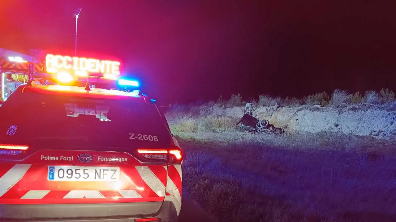 Salida de v&iacute;a en el cruce de los abetos