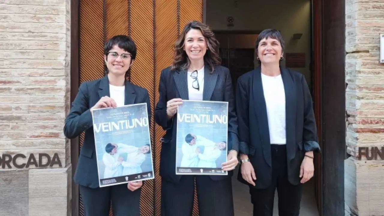 Presentaci&oacute;n de la obra Veintiuno en Tudela