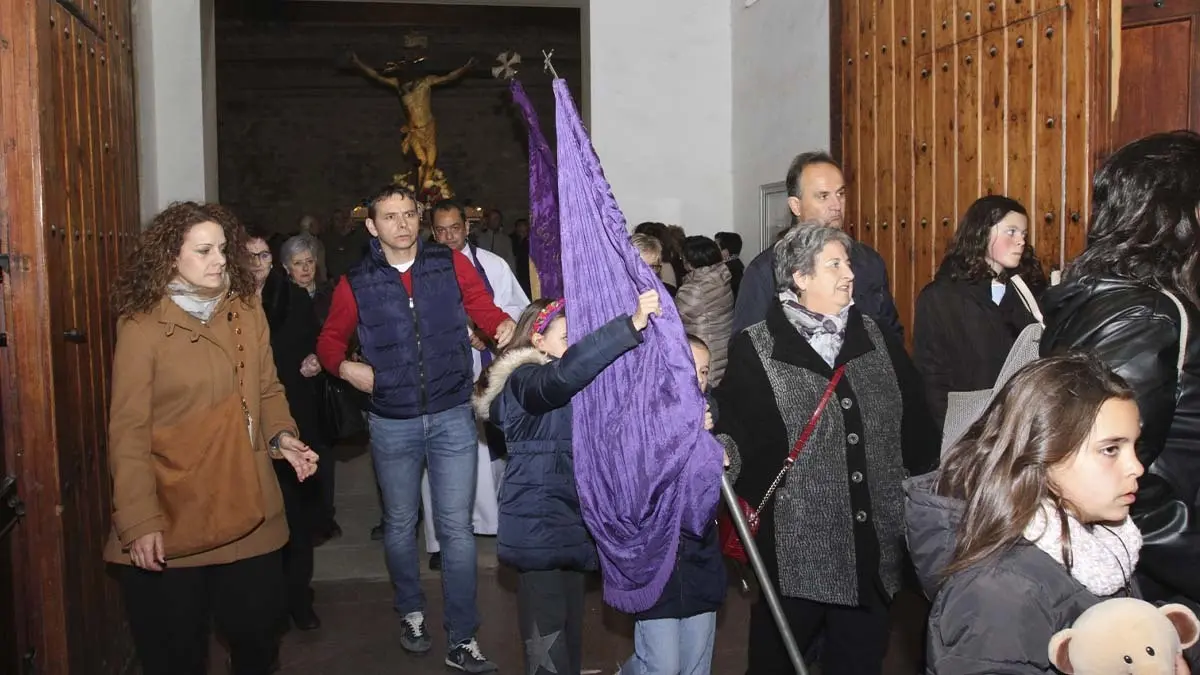Procesi&oacute;n del Santo Entierro 2026 en Cortes (3)