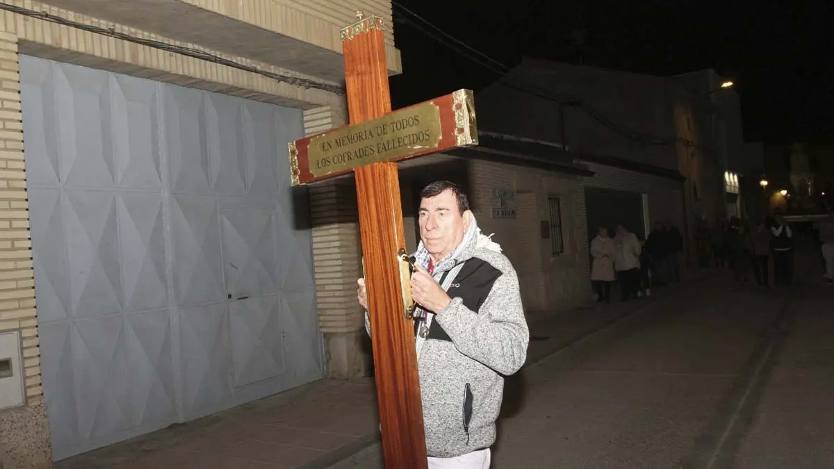Procesi&oacute;n del Santo Entierro 2026 en Cortes (5)