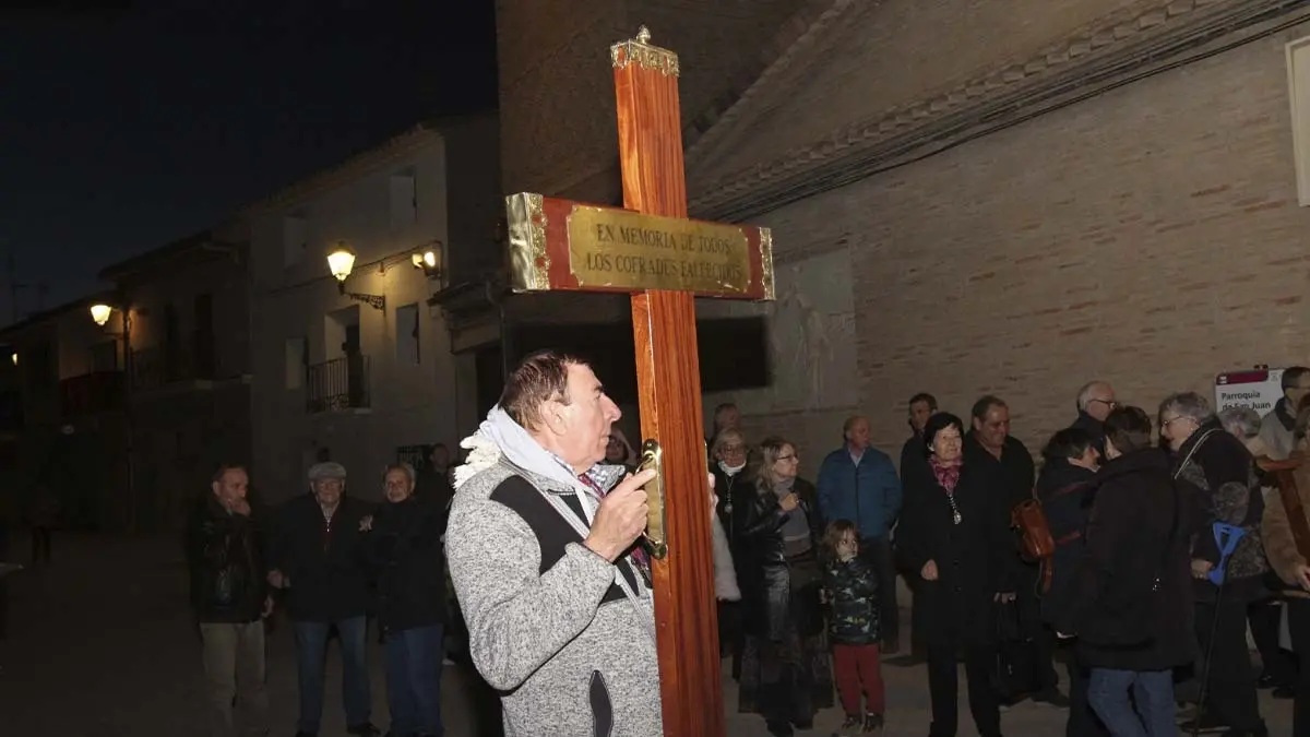 Procesi&oacute;n del Santo Entierro 2026 en Cortes (24)