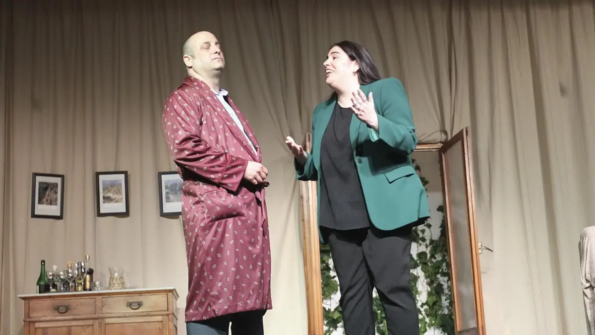 grupo de Teatro la Albarca de Cabanillas. Obra. Con la vida del otro (28)