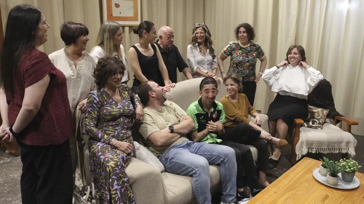 grupo de Teatro la Albarca de Cabanillas. Obra. Con la vida del otro (37)