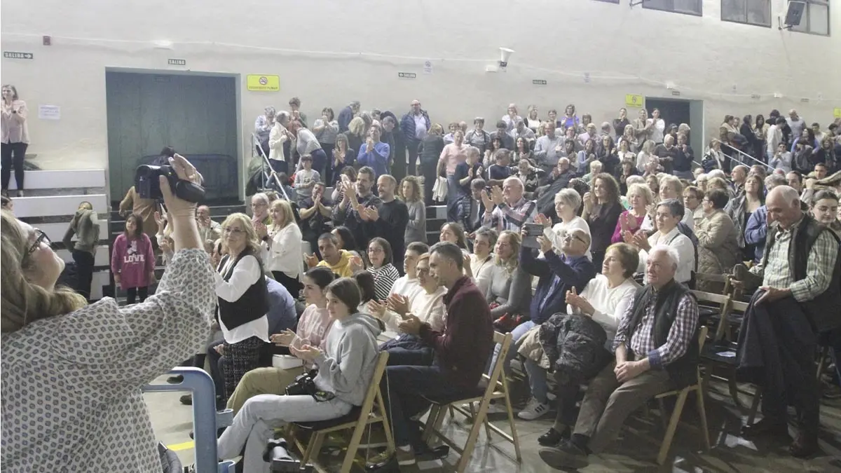 Grupo de Teatro Luz de Candilejas de Cortes. Obra. Fuga. 2026 (2)