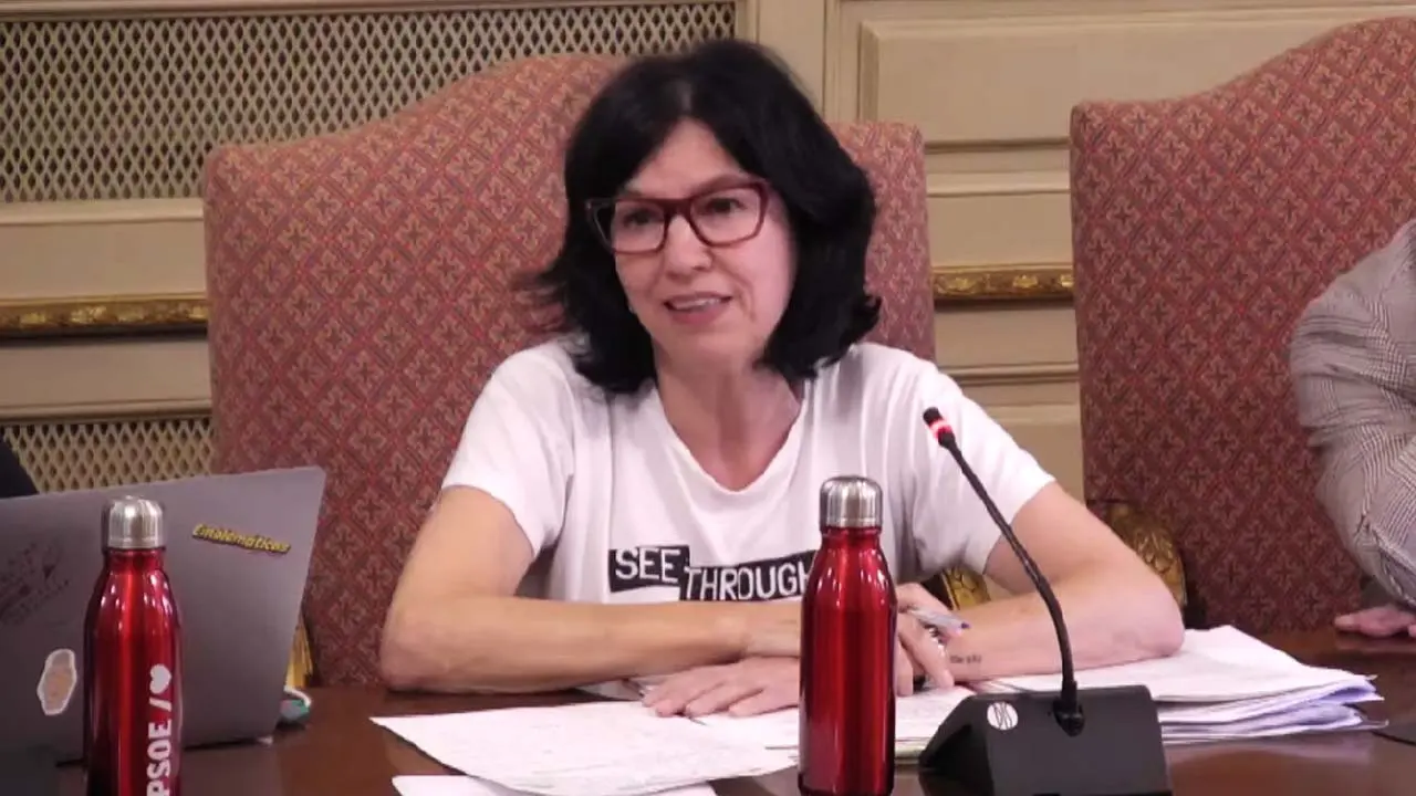 Olga Chueca, PSN Tudela, durante el pleno del 27 de abril de 2026