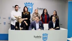 Comparecencia de Toquero junto a su equipo de gobierno por la planta de fangos de Tudela