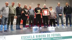 Entrega del Premio Escuela Ribera de Fútbol 2025 a Aimar oroz
