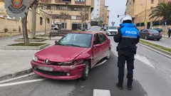 Control de Polic&iacute;a Local de Tudela en la Avenida del Barrio