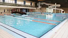 Piscinas cubiertas del complejo deportivo municipal Clara Campoamor