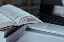 C&oacute;mo escribir una tesis doctoral en Espa&ntilde;a