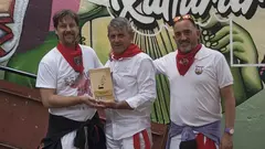 Gigantes Navarra Rugby entrega el trofeo &Iacute;nterPe&ntilde;as a la Beterri