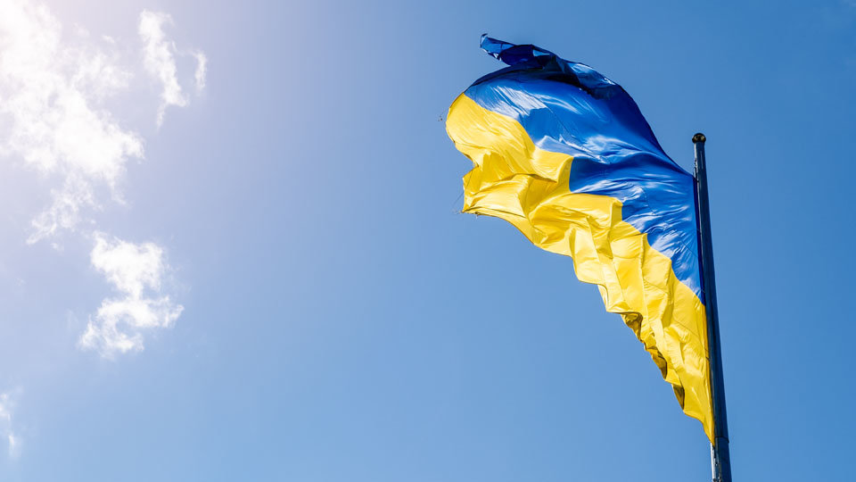 Bandera ucraniana ondeando