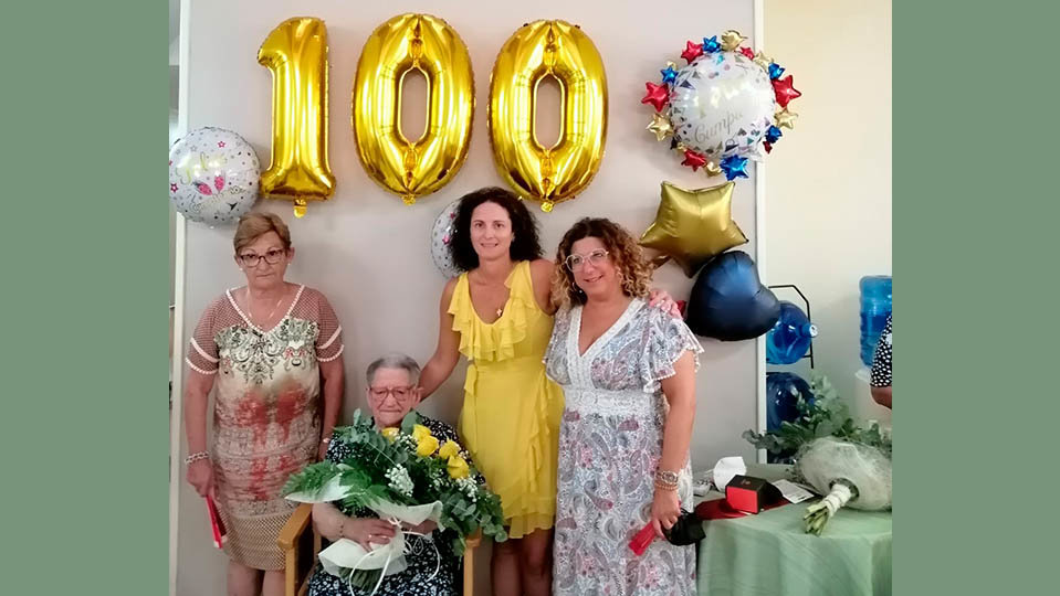 villafranca homenaje cien cumpleaños carmen gelos soret