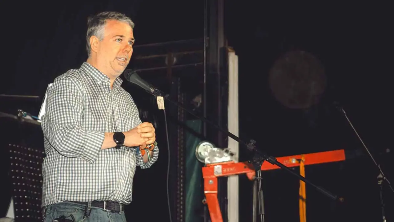 fernando ferrer en la gala de presentación del Tudelano y Ribera Navarra FS