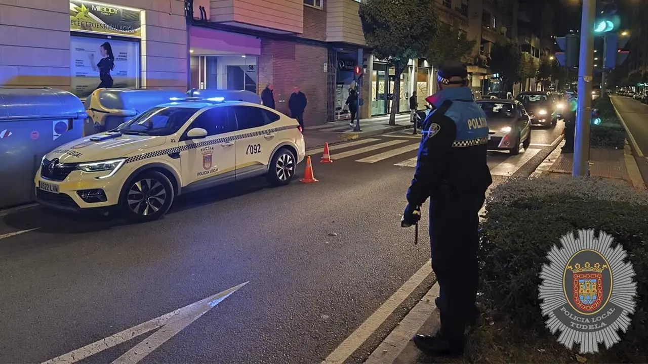 Policía Local de Tudela en Avenida Zaragoza