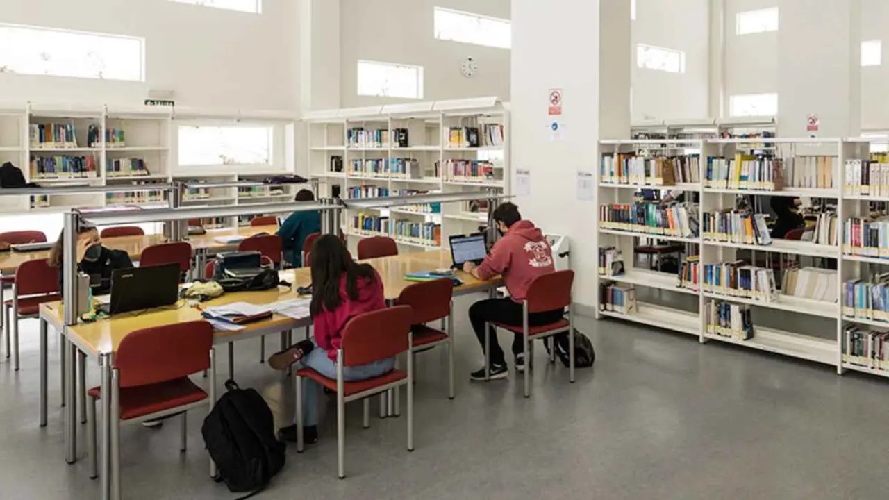 Biblioteca de la UPNA en Tudela