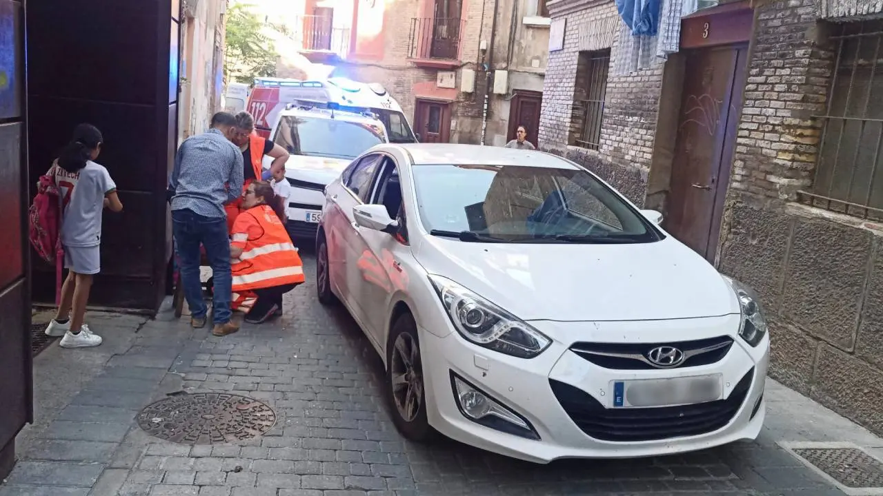 Atropello a una menor en la calle Portal. Foto Polic&iacute;a Local de Tudela