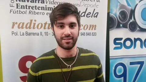 Javi Calvo, Cantante de las Gafas de Mike