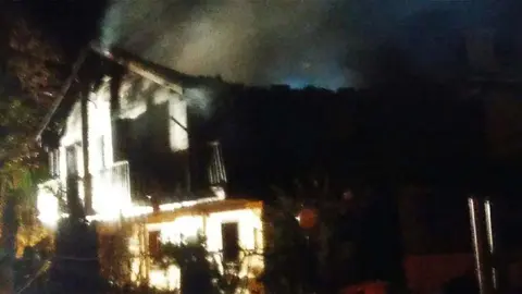 Incendio de vivienda en Cascante. Foto Bomberos 