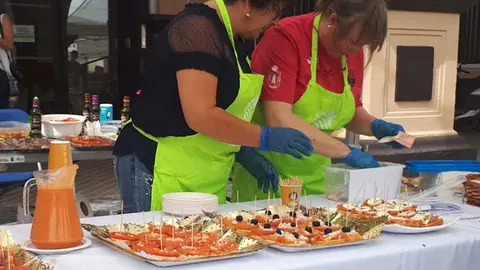 Dia del Tomate Rosa de Cortes. Foto Turismo Navarra