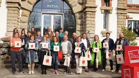 Representantes de los establecimientos de hostelería y comercio reconocidos por Reyno Gourmet