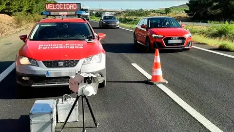policia foral control velocidad